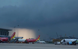 Nguyên nhân hàng chục chuyến bay đến Nội Bài bay vòng chờ, hạ cánh sân bay khác