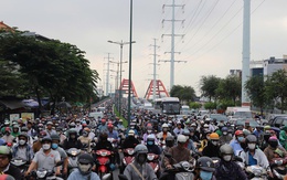 Phó Thủ tướng: Hà Nội và TP HCM sớm công khai lộ trình chuyển sang xe điện, kèm hỗ trợ