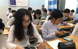 16 trường ở TPHCM có thể cấm học sinh sử dụng điện thoại giờ ra chơi từ tháng 10