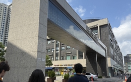 ‘Cơn đau đầu’ của môi giới BĐS Hàn Quốc: Giới trẻ hẹn hò bằng cách dắt nhau đi xem nhà mẫu, dẫn 10 cặp/ngày, chốt hợp đồng bằng 0