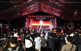 Một mùa iPhone thành công, TopZone xô đổ mọi kỷ lục của mình từ trước tới nay