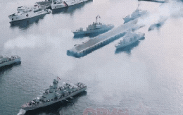 Hé lộ những hình ảnh của cuộc diễu binh trên biển "một lần đầu tiên chưa từng có trong lịch sử dân tộc"