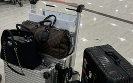 Chiếc túi trong nhà vệ sinh sân bay và bài TEST nhân phẩm của một tỷ phú