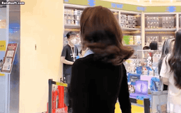 Tại sao ông trời thiên vị mỹ nhân này quá vậy: Đẹp không để đâu cho hết, mới 17 tuổi đã nổi tiếng khắp cả nước