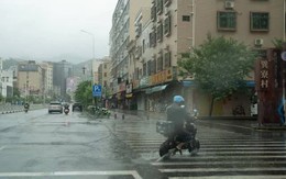 Bão Mitag đổ bộ miền Nam Trung Quốc, hàng loạt trường học và tuyến giao thông ngừng hoạt động