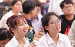 TPHCM cấm các trường 'hô biến' tài trợ thành khoản thu bắt buộc