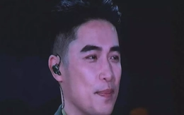 Vũ mặc quân phục gây sốt