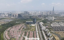 Điều khiến trung tâm tài chính quốc tế dễ ở trên... giấy