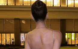 Mỹ nhân có đôi chân dài nhất Vbiz: 2 lần thi quốc tế, ai gặp cũng phải "né" gấp!