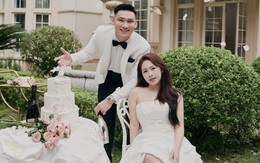 Thủ môn ĐT Việt Nam tung ảnh cưới "nét căng" cùng "chị đẹp" là tiếp viên hàng không