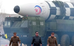 Chủ tịch Kim Jong-un tuyên bố Triều Tiên sở hữu 'vũ khí bí mật'