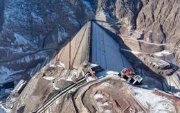 Kỳ tích công nghệ Trung Quốc: Dùng AI và kỹ thuật tiên tiến xây 'bộ ổn áp' cao nhất thế giới, giúp tiết kiệm 600.000 tấn than/năm, giảm CO2 bằng trồng 124 triệu cây xanh