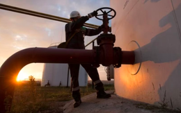 EU muốn ‘tặng’ nửa tỷ euro để quốc gia thành viên từ bỏ năng lượng Nga, nước này thẳng thừng tuyên bố: 'Sẽ không bao giờ ngừng nhập dầu và khí đốt từ Moscow'