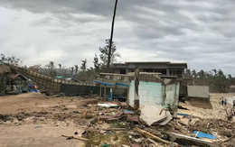 Philippines đóng cửa trường học, hủy nhiều chuyến bay do bão Bualoi