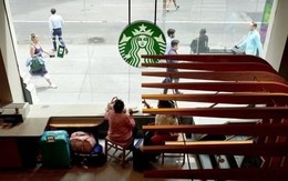 Starbucks tiếp tục sa thải gần 1.000 nhân viên, đóng 400 cửa hàng: Thiệt hại lên tới 1 tỷ USD!