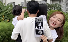 Hot hơn cả sắc vóc Nhã Phương khi bầu lần 3 chính là khoảnh khắc 2 giây vô tình lọt vào ống kính!