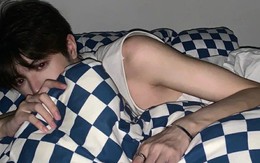 Ngủ ở 4 tư thế này ĐỪNG HỎI TẠI SAO cột sống sớm bị "hủy hoại": Nhiều người thích vì thoải mái