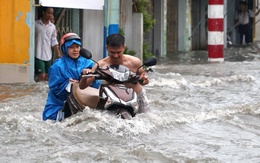 Cập nhật tin bão mới nhất: Đêm nay bão số 10 giật cấp 15 đổ bộ đất liền, Hà Nội mưa lớn nhất khi nào?