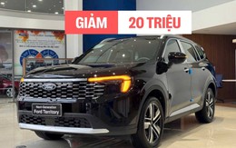 Ford Territory vừa ra mắt đã được đại lý giảm 20 triệu đồng, giá thực tế vẫn chưa đủ làm khó Mazda CX-5