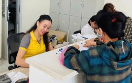 Người phụ nữ nhờ chuyển khoản 20 triệu cho con trai đã mất, nhân viên Vietnam Post kiên quyết ngừng giao dịch