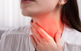 Cô gái 22 tuổi tử vong sau 5 ngày bị đau họng: Bác sĩ cảnh báo gặp 6 triệu chứng này phải khám ngay