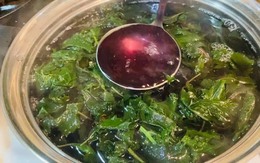 Chợ Việt có loại lá thơm vài nghìn cả bó nhưng là "vua" thải độc gan, dưỡng phổi, "quét sạch" mỡ máu xấu