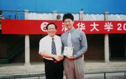 "Thần đồng" Đại học Thanh Hoa 29 tuổi đi bốc vác thuê, 49 tuổi vẫn thất nghiệp: Khi ra tới biển lớn, mới biết bản thân chỉ là hạt cát nhỏ