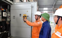 'Nóng' hóa đơn tiền điện: Không chỉ tăng cao bất thường mà còn giống hệt nhau