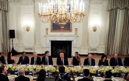 Loạt tỷ phú công nghệ họp bàn 'lấy lòng' Tổng thống Donald Trump: Thung lũng Silicon đang đánh đổi điều gì?