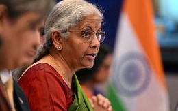 Bộ trưởng Tài chính Ấn Độ: 'Chúng tôi chắc chắn tiếp tục mua dầu Nga, bất chấp thuế quan từ Mỹ'