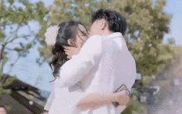 Đám cưới của "anh sếp showbiz" và nàng thơ gen Z: Con đầu lòng liệu có lộ diện, khách mời toàn sao hạng A?