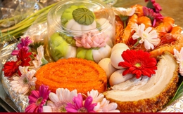 Xôi gà lễ, cỗ cúng rằm tháng 7 giá gần 1 triệu đồng hút khách tại 'chợ nhà giàu'