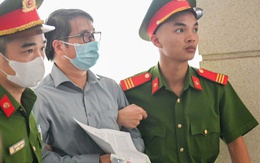 Cựu phó Chủ nhiệm Văn phòng Quốc hội, cựu Trợ lý Chủ tịch Quốc hội hầu toà