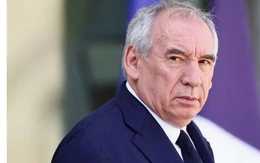 Pháp lại rơi vào khủng hoảng