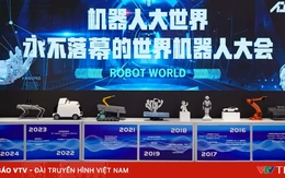 Cuộc đua robot hình người tiếp tục nóng