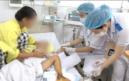 Bé trai 4 tuổi nhập viện trong tình trạng bệnh nặng do bị mèo cắn, bác sĩ nhấn mạnh tuyệt đối không làm 1 điều