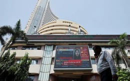 Miễn nhiễm tác động thuế quan, TTCK hơn 5.000 tỷ USD bùng nổ nhờ những ‘người hùng thầm lặng’: Mua thấp – bán cao, lãi hơn 20%/năm, đầu tư vì lợi ích chứ không phải vì lòng yêu nước