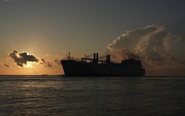 Mỹ thả các thủy thủ Nga từ tàu Mariner bị bắt giữ