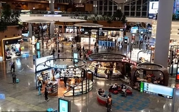 Cách 'né' phí, tránh dịch vụ mất tiền ở sân bay