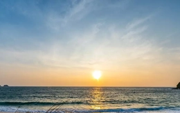 Độc lạ hòn đảo ngắm hoàng hôn, bình minh ở Quảng Ninh