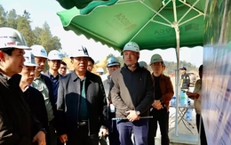 Bộ trưởng Xây dựng kiểm tra dự án cao tốc Hữu Nghị - Chi Lăng