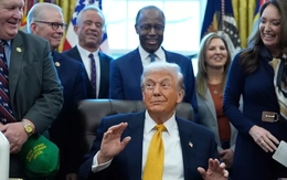 Tổng thống Mỹ Trump điện đàm với quyền Tổng thống Venezuela