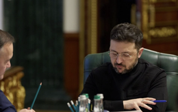 Nga lắc đầu về lệnh ngừng bắn, Ukraine ban bố tình trạng khẩn cấp