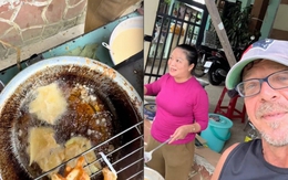 Lang thang ở Hội An, khách Tây bất ngờ "đào được kho báu"