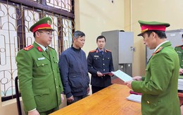 Khởi tố nguyên chủ tịch xã và và kế toán Nguyễn Thị Nụ