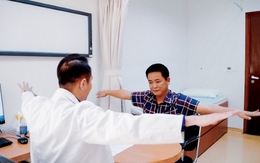 1 công nghệ đặc biệt giúp bệnh nhân thoát cảnh khuỷu tay biến dạng hiếm gặp suốt 27 năm