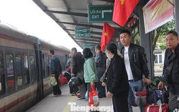 Hàng không, đường sắt tăng chuyến Tết, giá vé có giảm không?