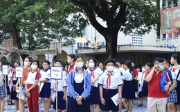 Sở Giáo dục TPHCM lên tiếng về thông tin học sinh phải học 3 ca mỗi ngày, học cả ban đêm