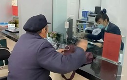 Cụ ông 79 tuổi ra ngân hàng tất toán sổ tiết kiệm 500 triệu nhưng nhận lại 0 đồng