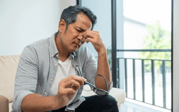 Hơn 20 năm tiết kiệm đến mức không bạn bè, tôi được về hưu sớm nhưng quá cô đơn